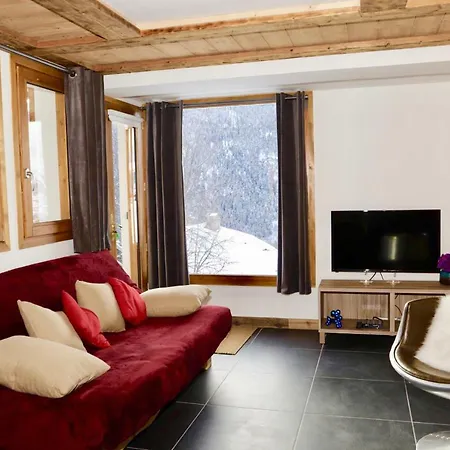 Le Falyoucher Apartment *