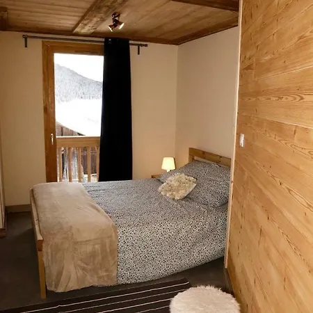 Le Falyoucher Apartment *